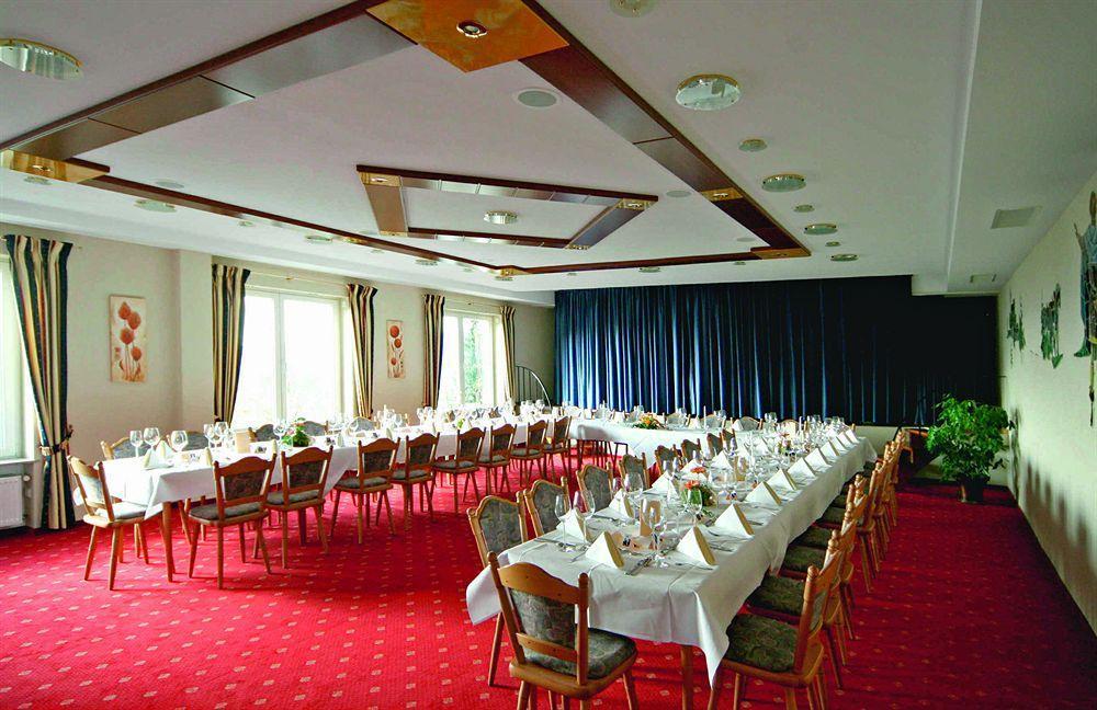 Zum Weissen Lamm Hotel Rothenberg Exterior photo